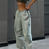 Løstsiddende cargobukser med elastisk talje og snøre