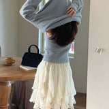 Romantisk asymmetrisk chiffon-miniskørt med flæser