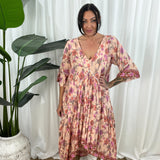 Damekjole - V-hals - Flagrende pasform - 3/4 ærmer - Trendy dyreprint