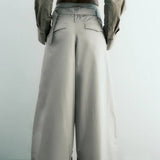 Højtaljede cargobukser med vide ben og bælte