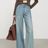 Højtaljede, bløde, broderede cropped jeans