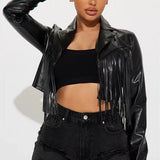 Kort jakke i imiteret læder med frynser