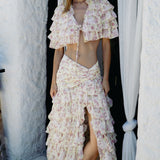 Todelt sæt med en lagdelt, flæset nederdel med slids