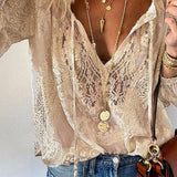 Damebluse - Elegant blonde - Lange ærmer - V-hals med bindebånd - Løs pasform