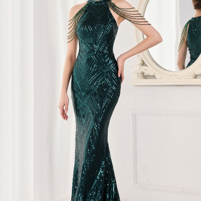 Paillettebesat havfrue-maxikjole med åben ryg