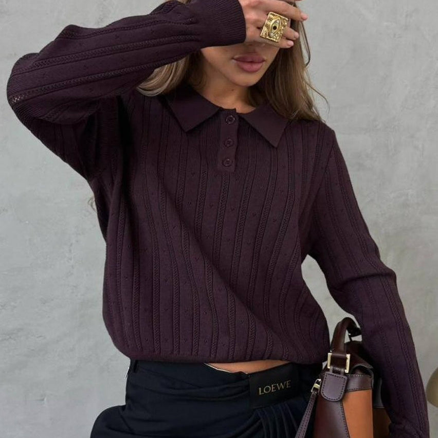 Løstsiddende bluse med jacquard-polokrave og lange ærmer