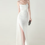 Havfrue-aftenkjole i satin med tynde stropper