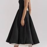 Maxi aftenkjole med V-hals og pufærmer