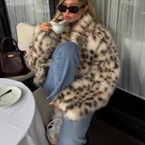 Leopardprint frakke med imiteret pelskrave