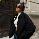 Sweatshirtjakke med lynlås og opretstående krave