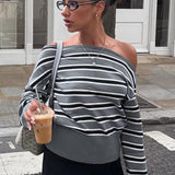 Stribet off-shoulder, langærmet sweaterbluse, farveblok