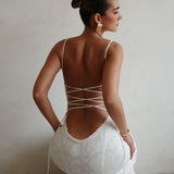 Sexet, figursyet maxikjole uden ryg med tynde stropper