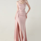 Havfrue-aftenkjole i satin med tynde stropper