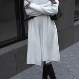 Minimalistisk sæt med to dele i strik