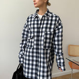 Mellemlang ternet bluse med dobbelte lommer