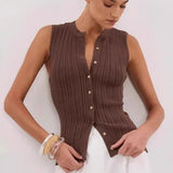 Ribstrikket ærmeløs vest