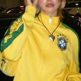 Overdimensioneret sweatshirt med lynlås og farveblokbroderi