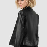 Tætsiddende PU bikerjakke