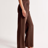 Lara Bukser - Chic og Komfortable for Ubesværet Stil