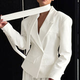 Kort blazer med bundet talje