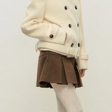 Tyk uldfrakke med hætte og tætsiddende talje, dobbeltradet