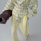 Langærmet, farveblok-ternet bluse med bælte