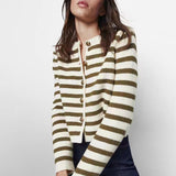 Klassisk stribet strikvest