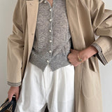 Let strikket uldcardigan med blondekrave fra Peter Pan