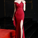 Havfrue maxi aftenkjole med off-shoulder slids