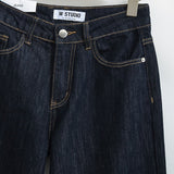 Højtaljede, løstsiddende, lige ben i rå denim