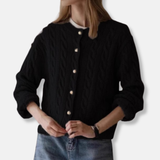 Damecardigan – Afslappet pasform – Uldstrik – Kabelstrikmønster – Knaplukning foran