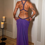 Elegant og sexet maxikjole med udskæringer og rhinsten, åben ryg