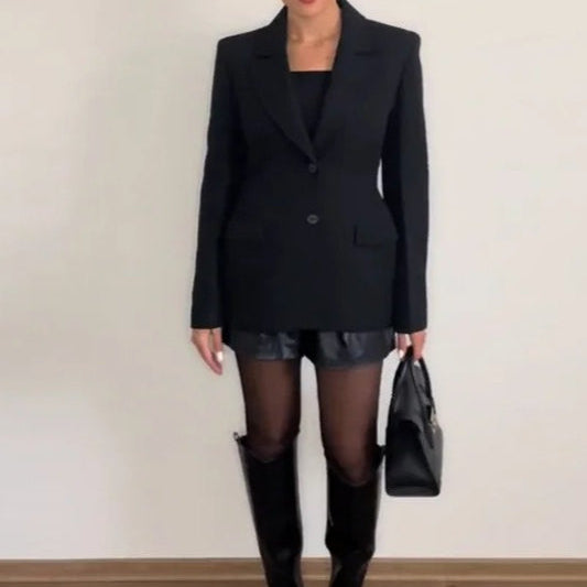 Slimfit blazer med polstrede skulderpuder