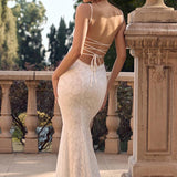 Sexet, figursyet maxikjole uden ryg med tynde stropper