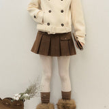 Tyk uldfrakke med hætte og tætsiddende talje, dobbeltradet