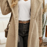 Mellemlang frakke med luftige reverser