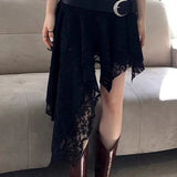 Unik asymmetrisk kort nederdel i lyserød hæklet blonde