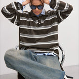 Stribet bluse med lange ærmer og en afslappet krave