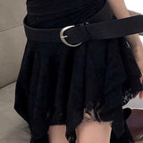 Unik asymmetrisk kort nederdel i lyserød hæklet blonde