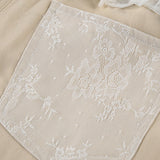 Cargobukser med vide ben og blondepaneler