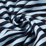 Langærmet, løstsiddende bluse med farveblok og V-hals