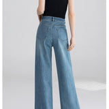 Højtaljede jeans med vide ben og svajer