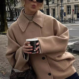 Kort, afslappet jakke i uldblanding