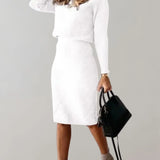 Damesæt i to dele – Tætsiddende snit – Ribstrik – Elegant rullekrave