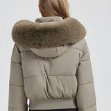 Tætsiddende dunjakke med kort talje