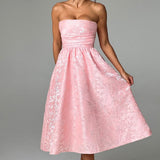 Stropløs trapez-aftenkjole i ensfarvet jacquard