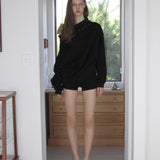 Langærmet sweatshirt med skulderlukning og nitter