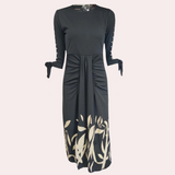 Dametøj - Kortærmet top med bindedetalje - Draperet midi-nederdel med slids