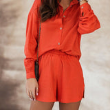 Damesæt – Langærmet skjorte og højtaljede shorts – Afslappet blomsterprint