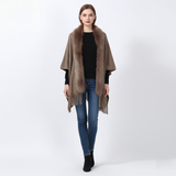 Dameponcho med kunstpelskant – Løs pasform – Frynset kant